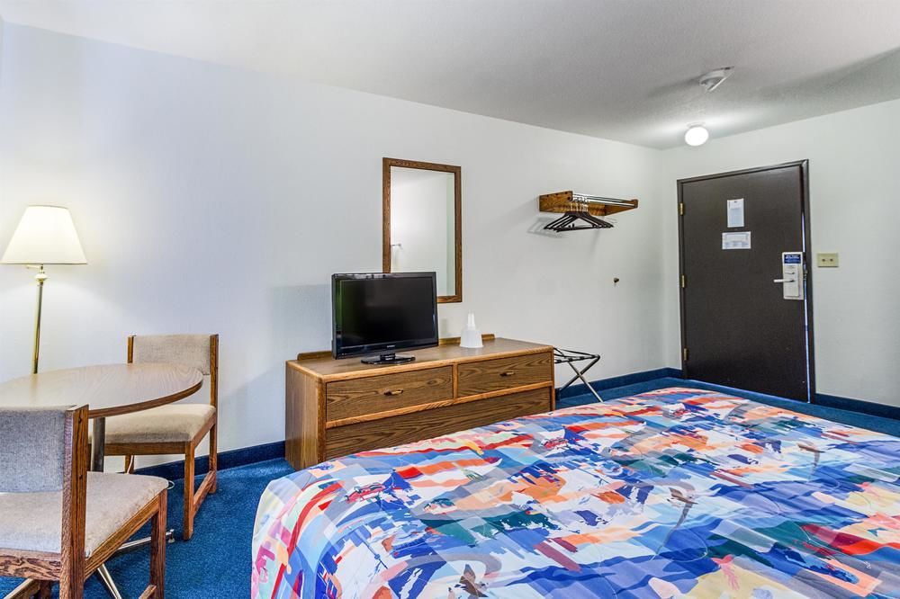 6-fargo, Nd - South 2* Fargo